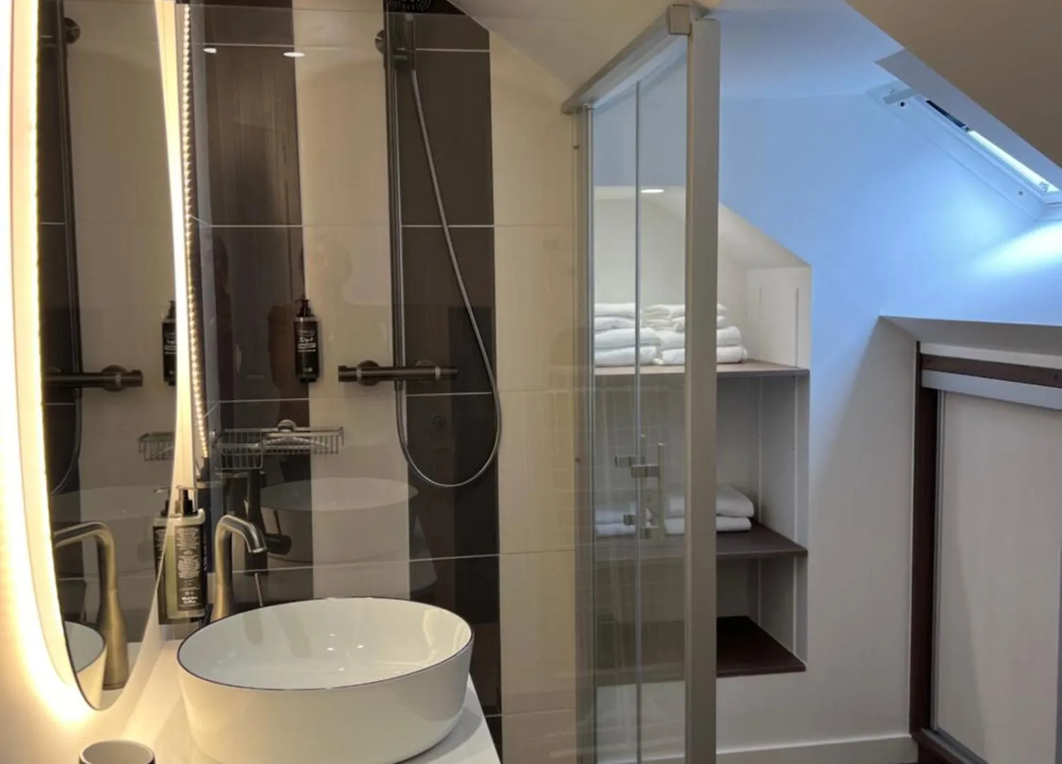 Jerzual-Grand Duplex Dinan Centre-Ville Apartment